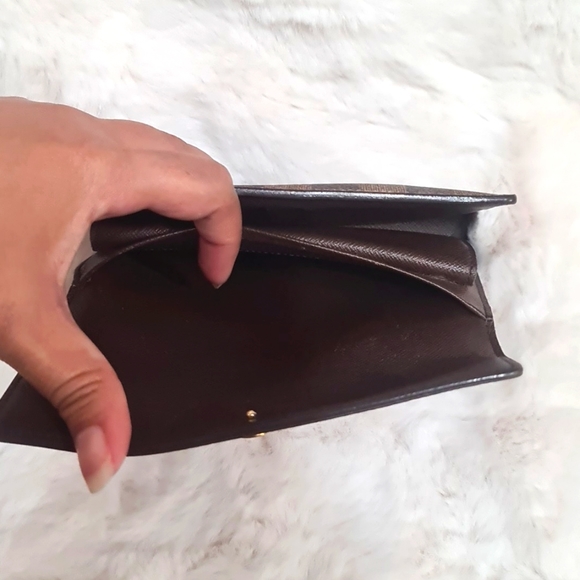 EUC Auth LV Damier Trifold wallet with insert. - Picture 8 of 15